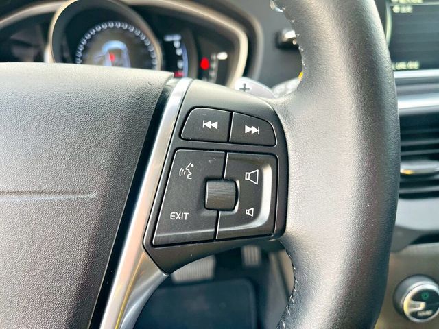 VOLVO富豪 V40  第6張相片