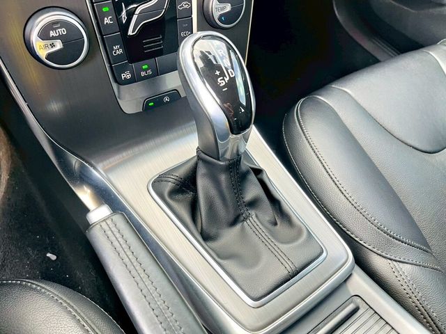 VOLVO富豪 V40  第12張相片