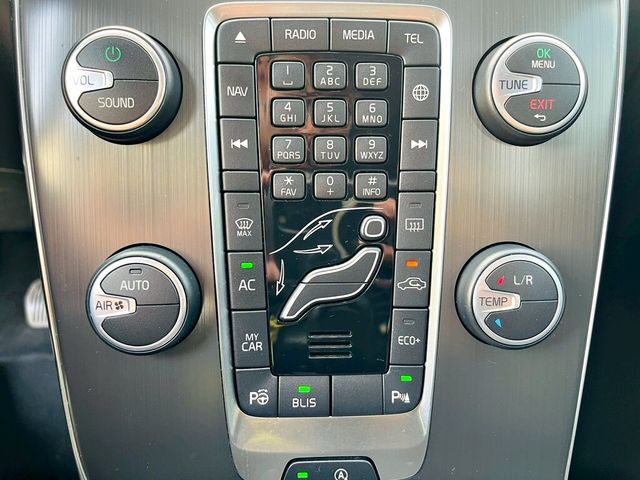 VOLVO富豪 V40  第13張相片