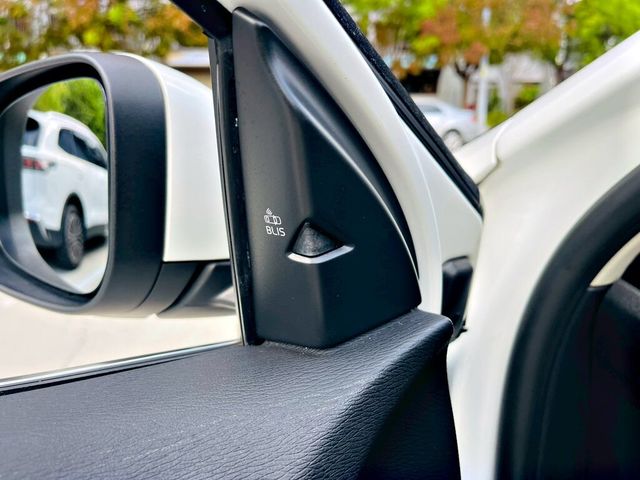 VOLVO富豪 V40  第16張相片