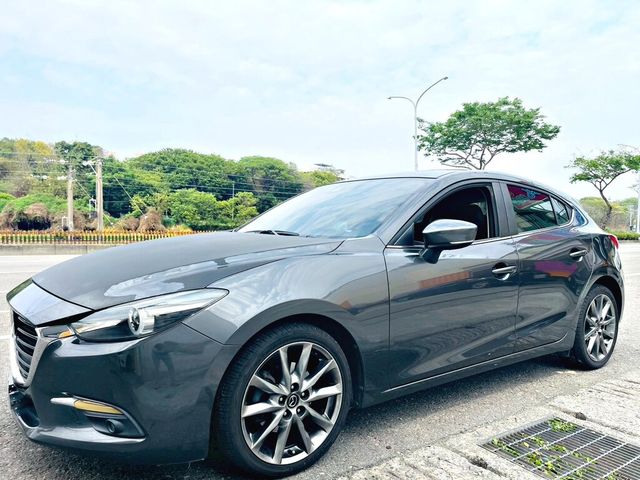 MAZDA馬自達 MAZDA 3  第1張相片
