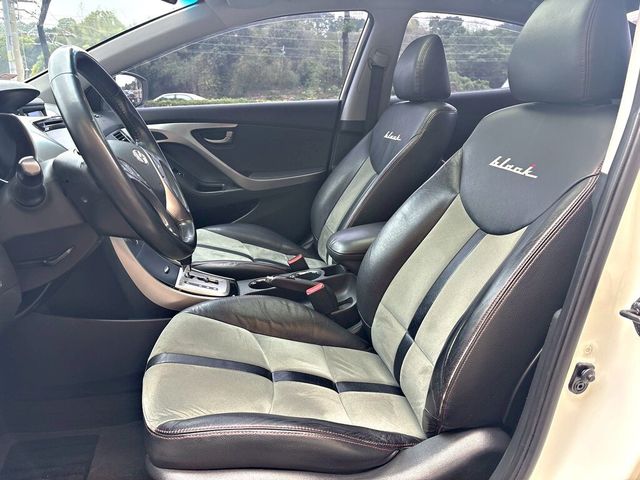 HYUNDAI現代 ELANTRA  第8張相片