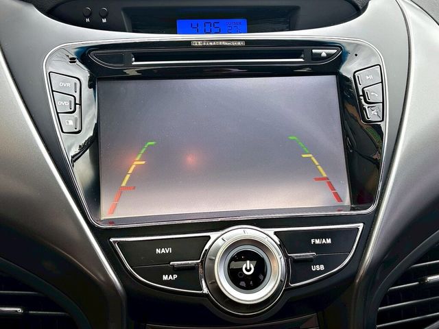 HYUNDAI現代 ELANTRA  第15張相片