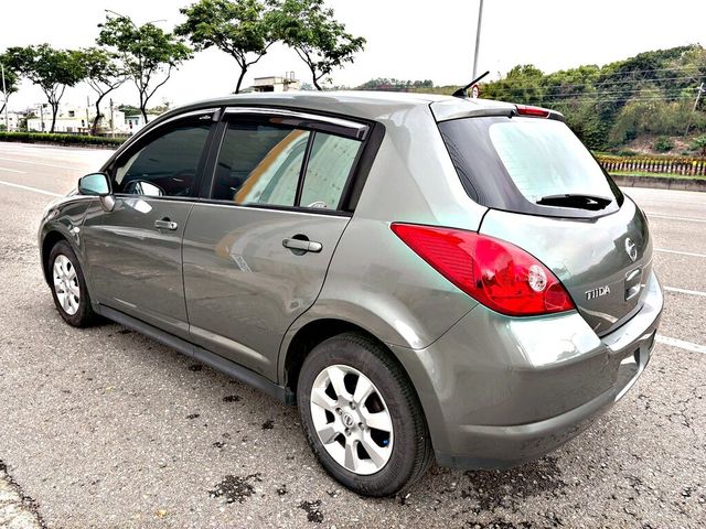NISSAN日產 TIIDA  第2張相片