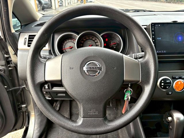 NISSAN日產 TIIDA  第4張相片