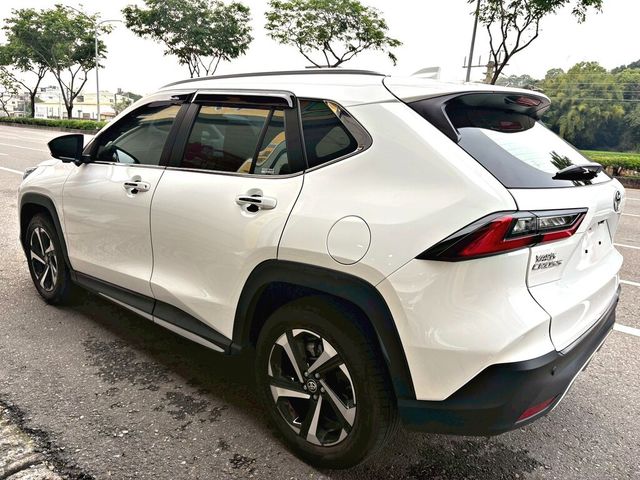 TOYOTA豐田 YARIS CROSSOVER  第2張相片