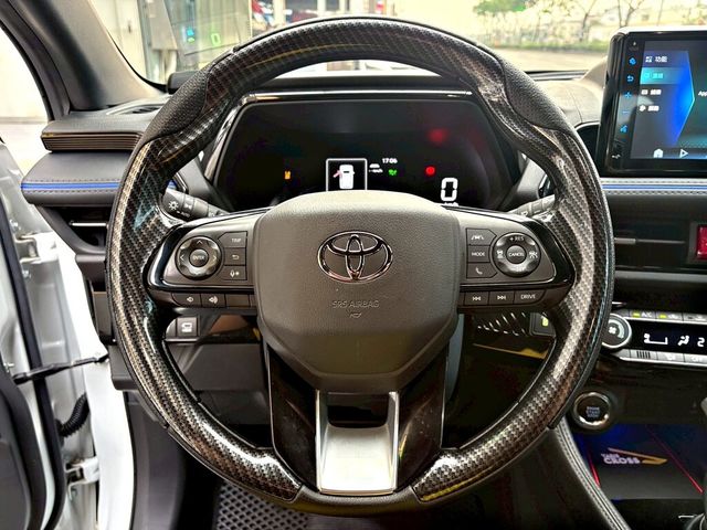 TOYOTA豐田 YARIS CROSSOVER  第4張相片