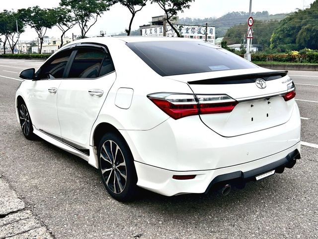 TOYOTA豐田 ALTIS  第2張相片