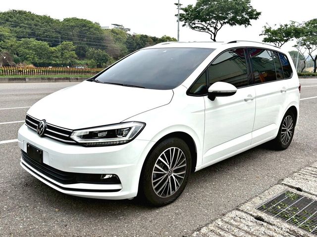 VOLKSWAGEN福斯 TOURAN  第1張相片