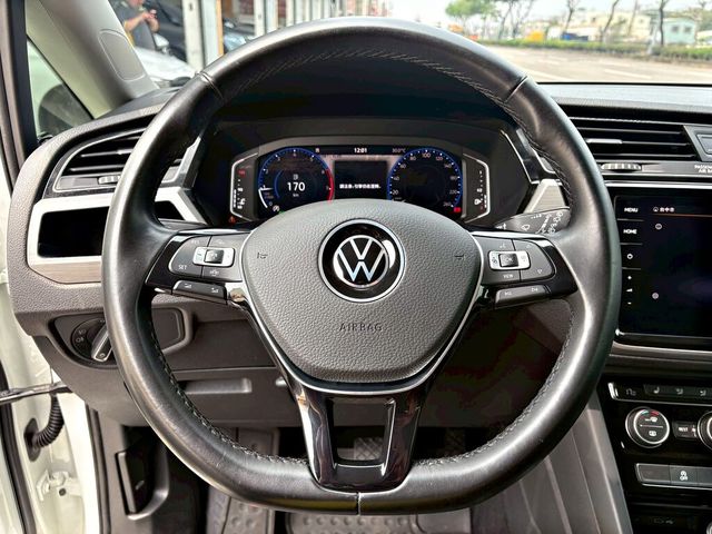 VOLKSWAGEN福斯 TOURAN  第4張相片