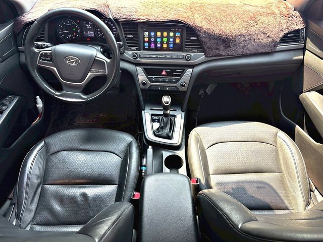 HYUNDAI現代 ELANTRA  第9張相片