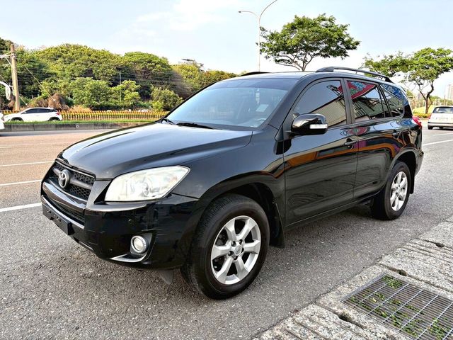 TOYOTA豐田 RAV4  第1張相片