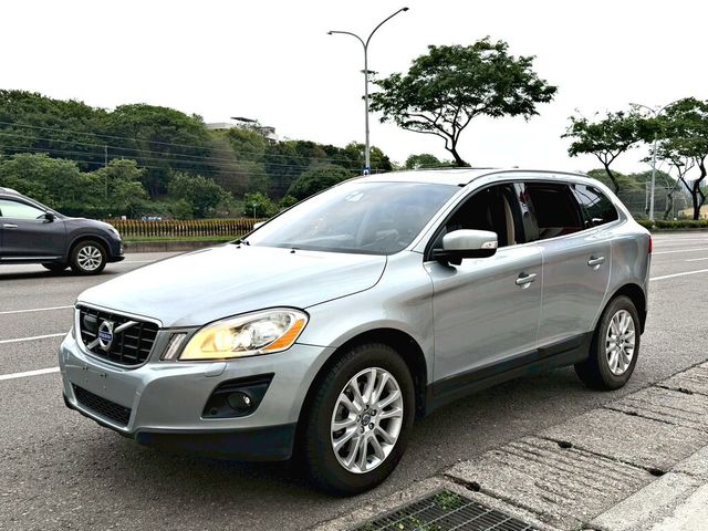 VOLVO富豪 V60  第1張相片