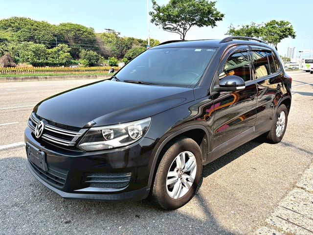 VOLKSWAGEN福斯 TIGUAN  第1張相片