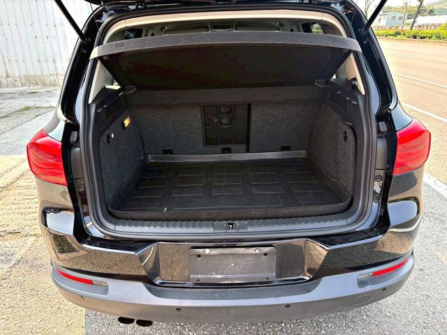 VOLKSWAGEN福斯 TIGUAN  第3張相片