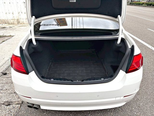 BMW寶馬 520D  第3張相片