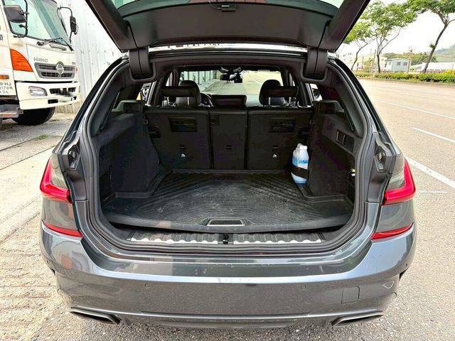 BMW寶馬 340I M SPORT  第3張相片