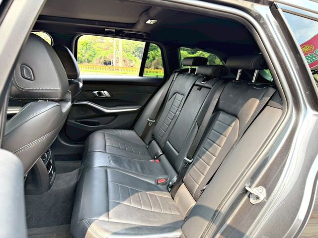 BMW寶馬 340I M SPORT  第8張相片