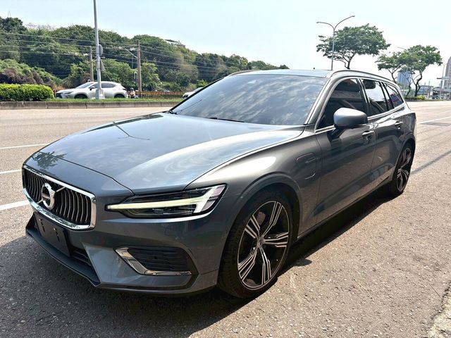 VOLVO富豪 V60  第1張相片