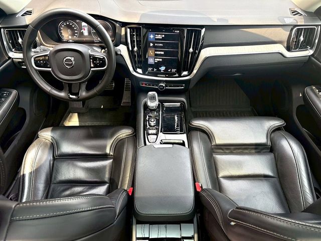 VOLVO富豪 V60  第9張相片
