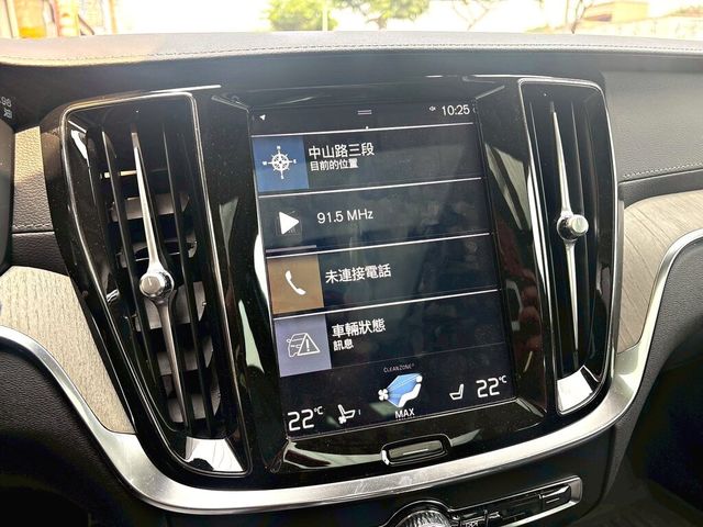 VOLVO富豪 V60  第14張相片