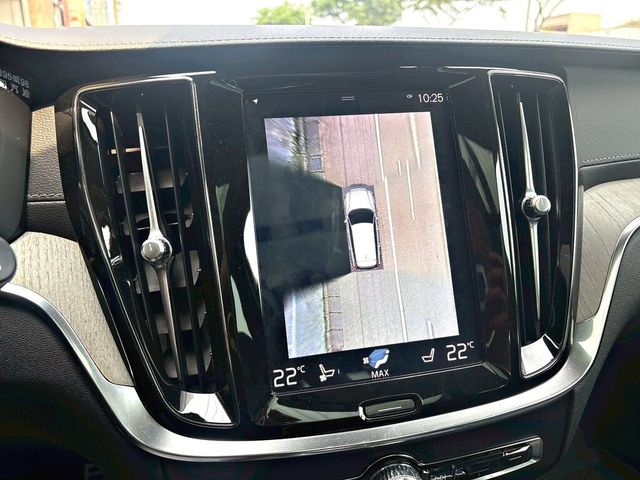 VOLVO富豪 V60  第15張相片