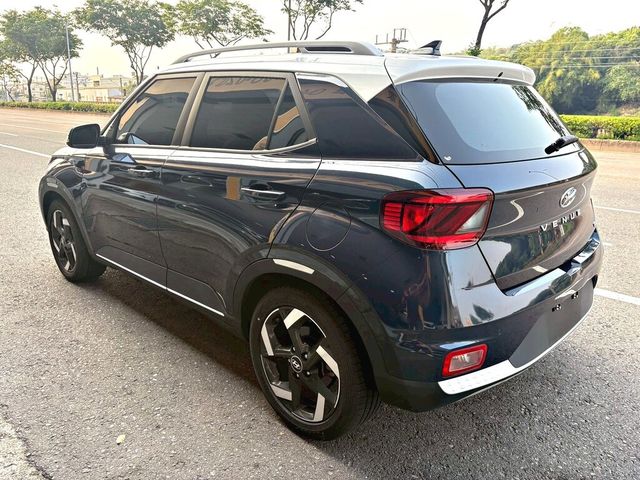 HYUNDAI現代 VENUE  第2張相片
