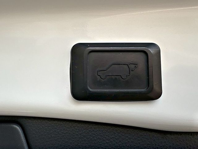 TOYOTA豐田 RAV4  第2張相片