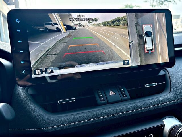 TOYOTA豐田 RAV4  第12張相片