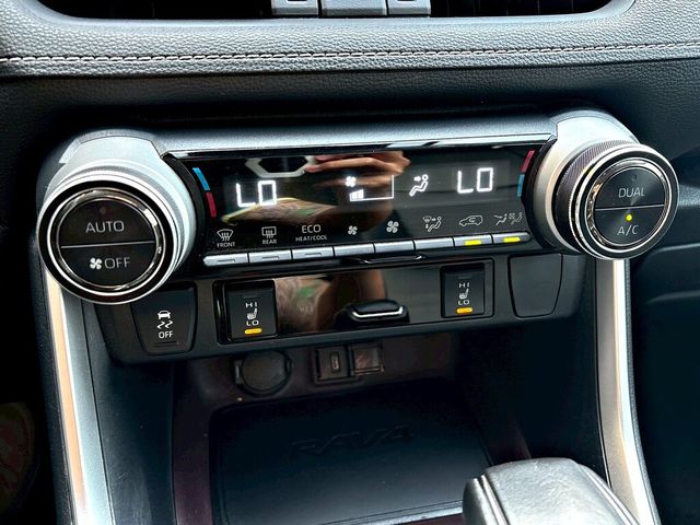 TOYOTA豐田 RAV4  第18張相片