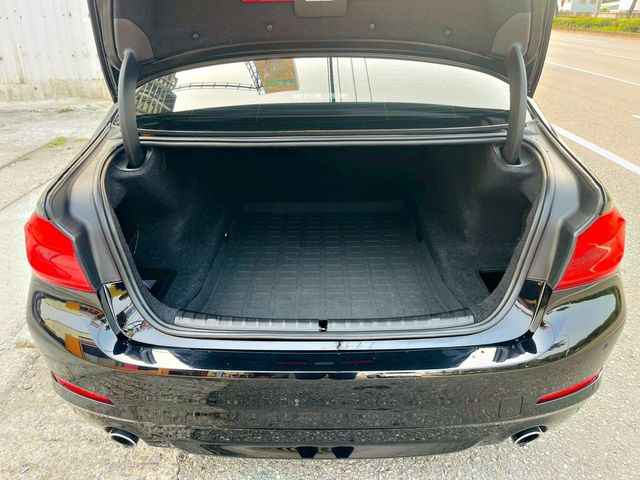 BMW寶馬 520  第3張相片