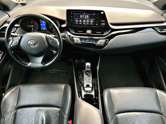 TOYOTA豐田 C-HR  第9張相片