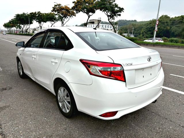 TOYOTA豐田 VIOS  第2張相片