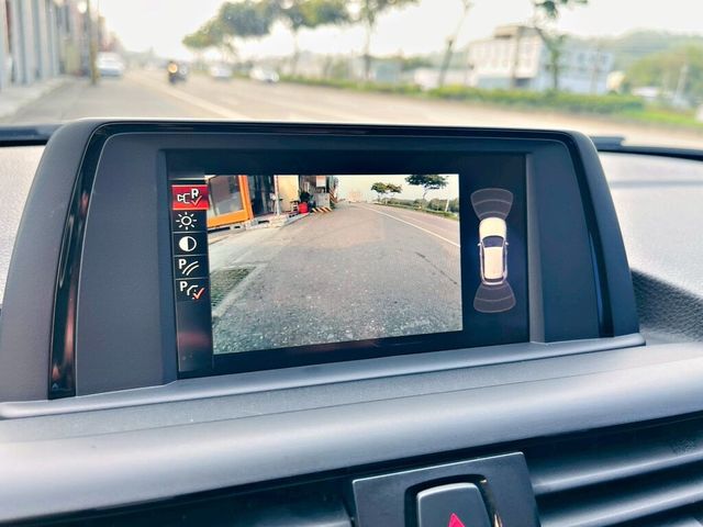 BMW寶馬 118I  第12張相片