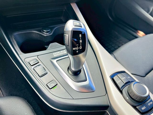 BMW寶馬 118I  第15張相片