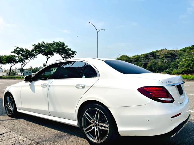 M-BENZ賓士 E300  第2張相片