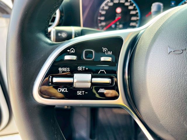 M-BENZ賓士 E300  第5張相片