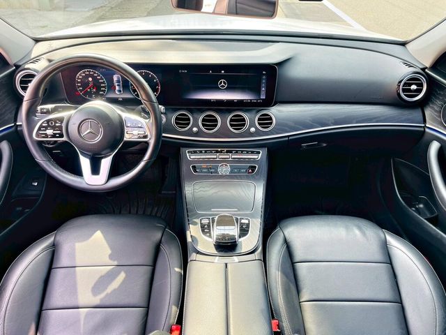 M-BENZ賓士 E300  第13張相片