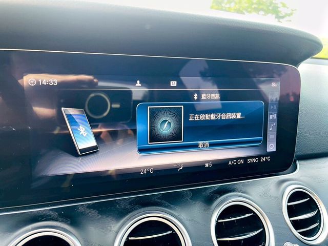 M-BENZ賓士 E300  第16張相片