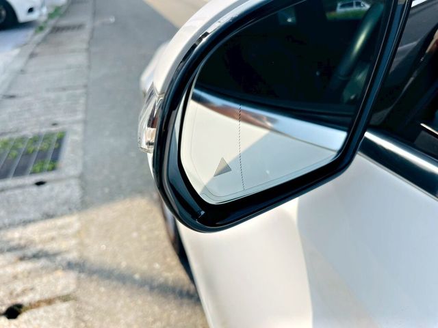 M-BENZ賓士 E300  第19張相片