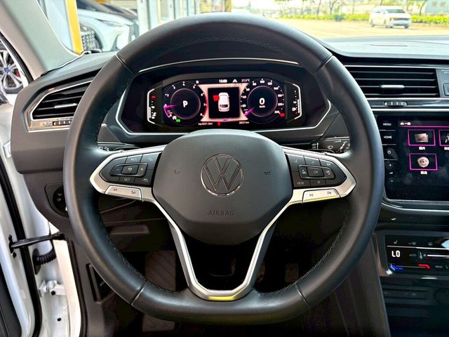 VOLKSWAGEN福斯 TIGUAN  第4張相片