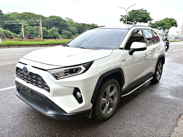 TOYOTA豐田 RAV4  第1張相片