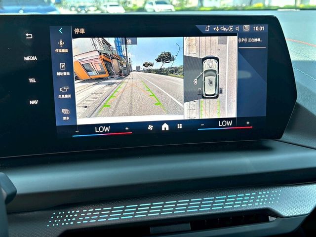 BMW寶馬 120I  第16張相片