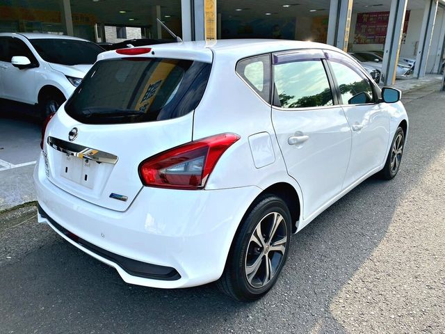 NISSAN日產 TIIDA  第2張相片