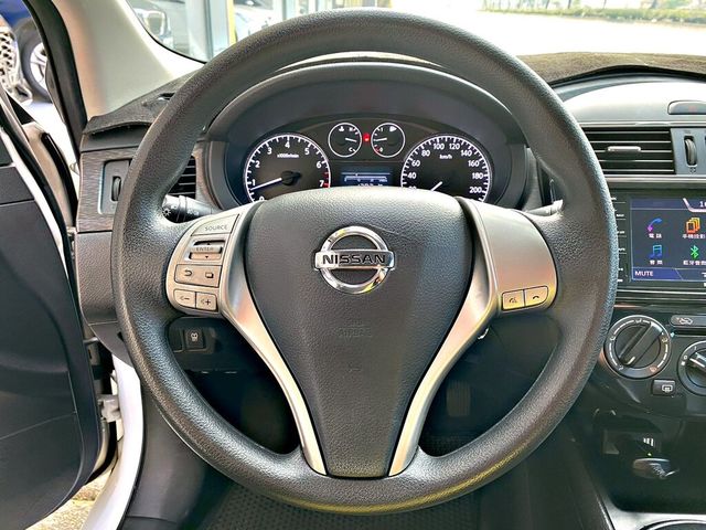 NISSAN日產 TIIDA  第6張相片