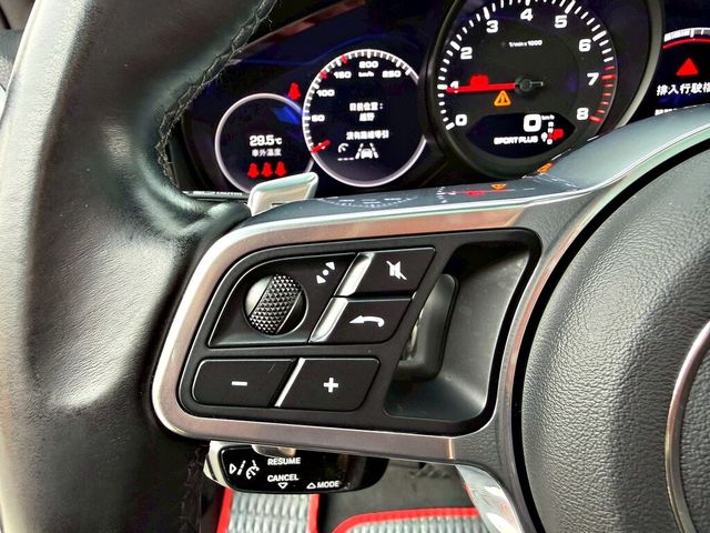 PORSCHE保時捷 CAYENNE  第5張相片