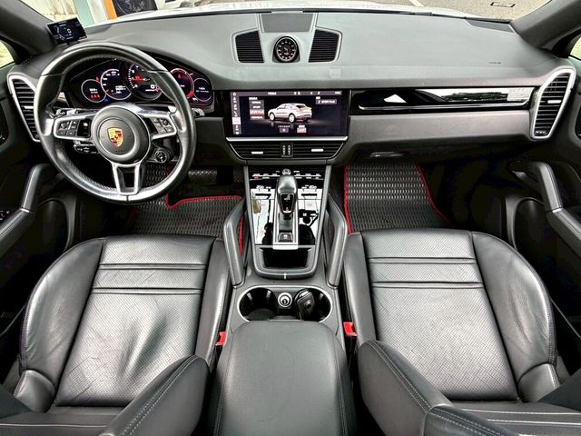 PORSCHE保時捷 CAYENNE  第11張相片