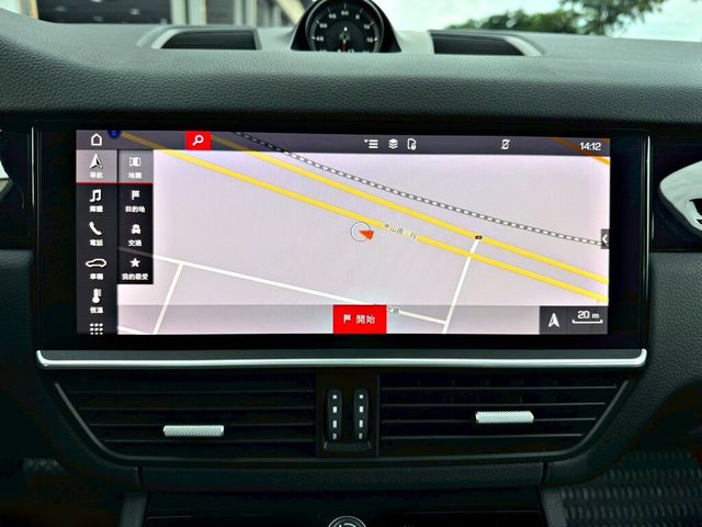 PORSCHE保時捷 CAYENNE  第15張相片