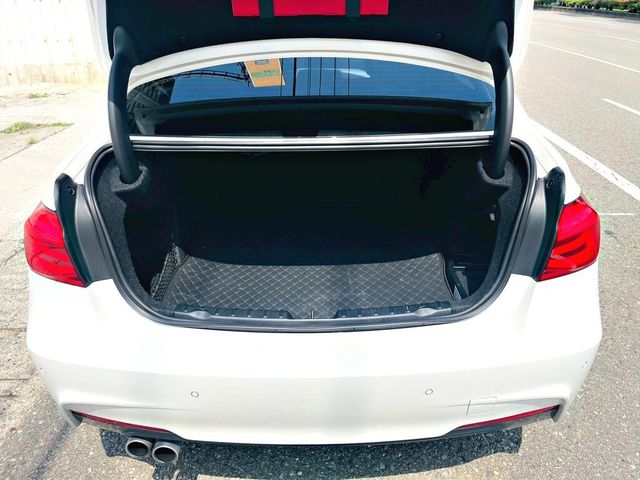 BMW寶馬 320I  第3張相片