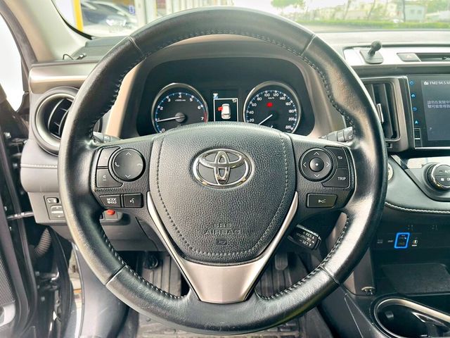 TOYOTA豐田 RAV4  第4張相片